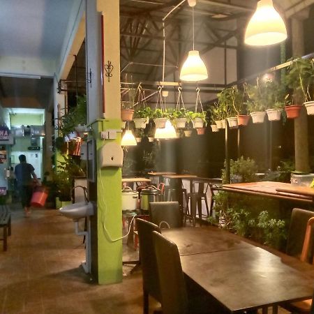 Oyo 90760 Lily Haven Hotel Tanah Rata Εξωτερικό φωτογραφία