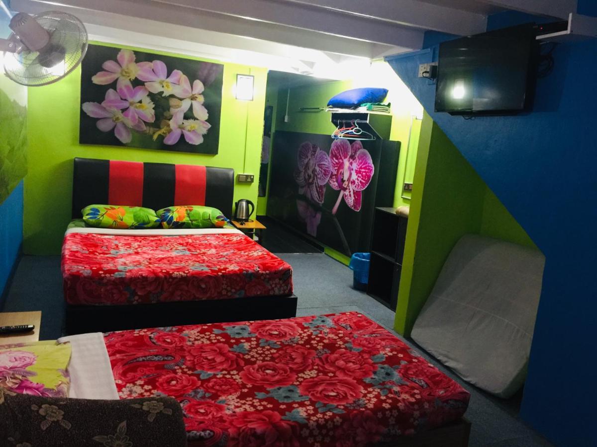 Oyo 90760 Lily Haven Hotel Tanah Rata Εξωτερικό φωτογραφία
