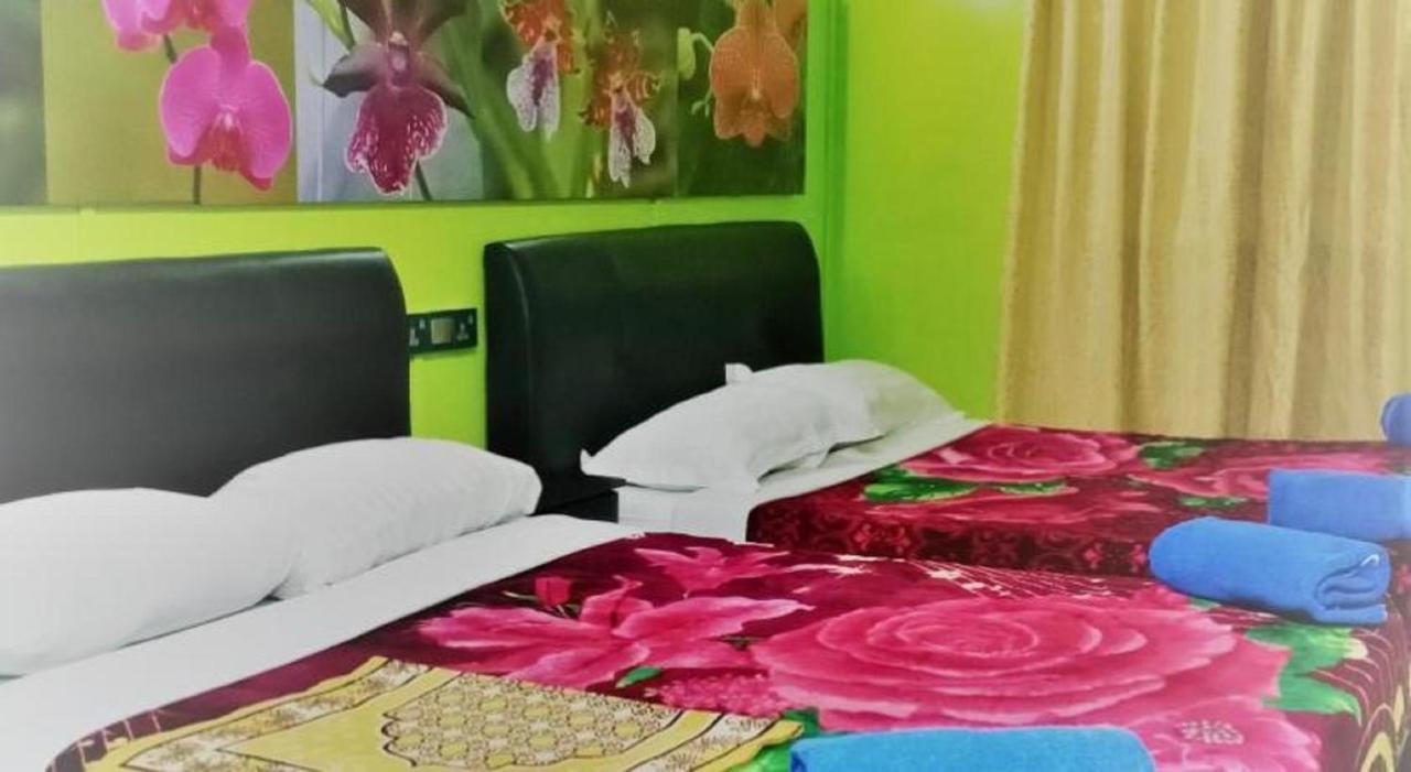 Oyo 90760 Lily Haven Hotel Tanah Rata Εξωτερικό φωτογραφία