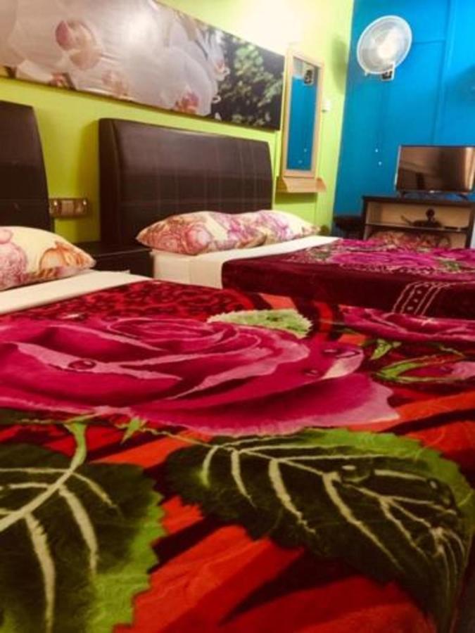 Oyo 90760 Lily Haven Hotel Tanah Rata Εξωτερικό φωτογραφία