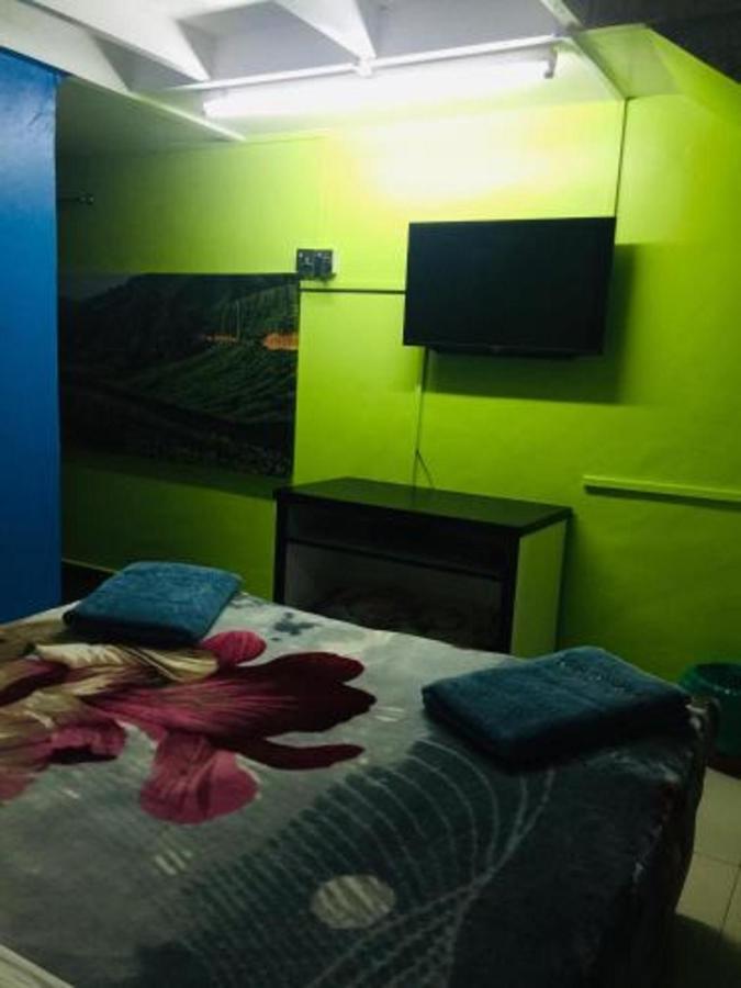 Oyo 90760 Lily Haven Hotel Tanah Rata Εξωτερικό φωτογραφία