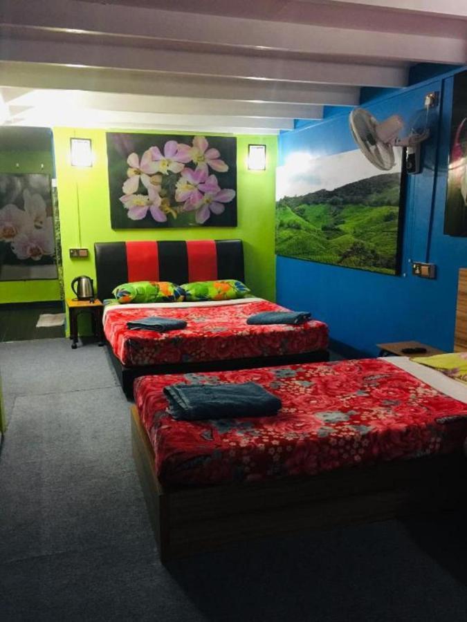 Oyo 90760 Lily Haven Hotel Tanah Rata Εξωτερικό φωτογραφία